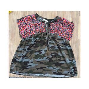 Savannah Jane Top - Size Medium